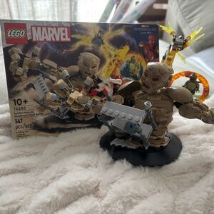 LEGO Marvel Sandman Battle Set with Tan and Gray Elements